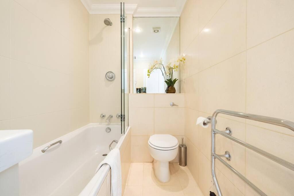 Casa vacanze Spacious One Bedroom Flat By South Kensington 3 Month Minimum *