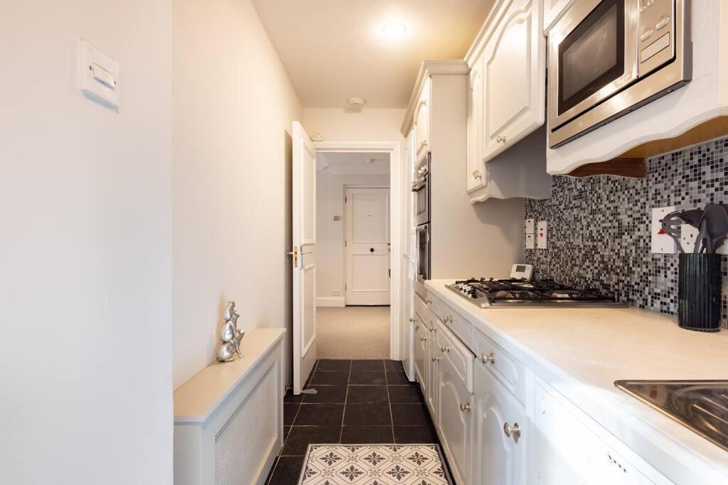 Spacious One Bedroom Flat By South Kensington 3 Month Minimum Casa vacanze