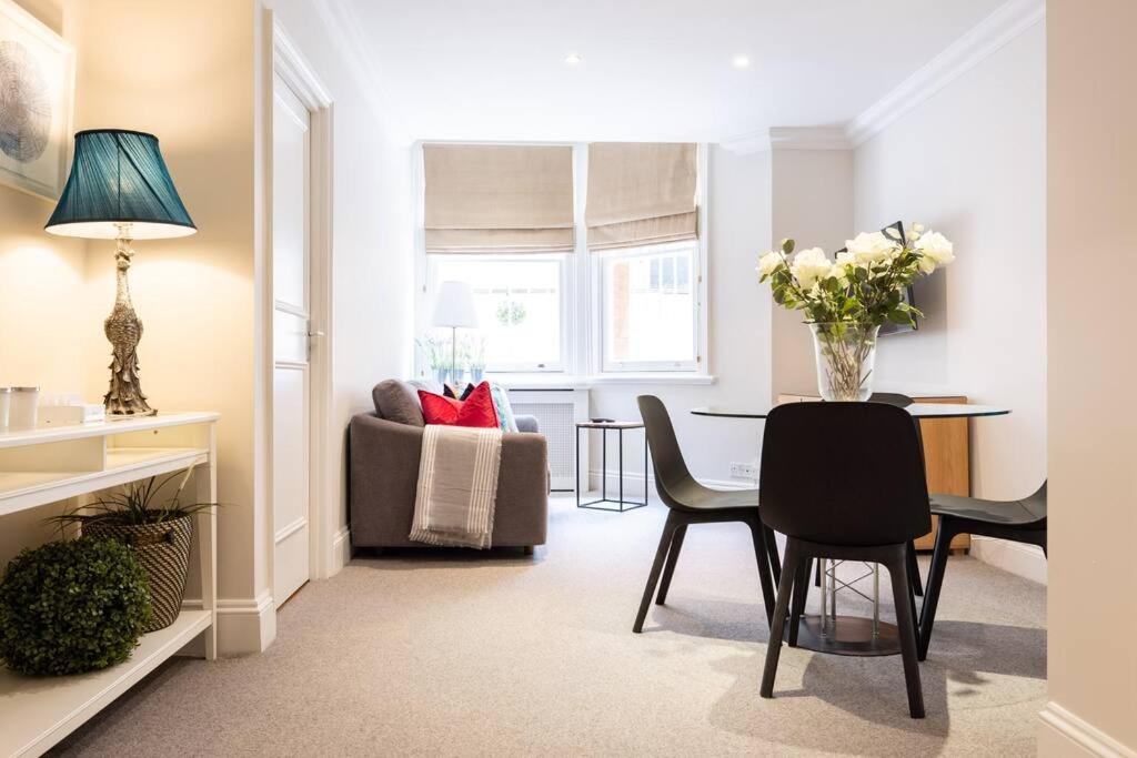 Casa vacanze Spacious One Bedroom Flat By South Kensington 3 Month Minimum